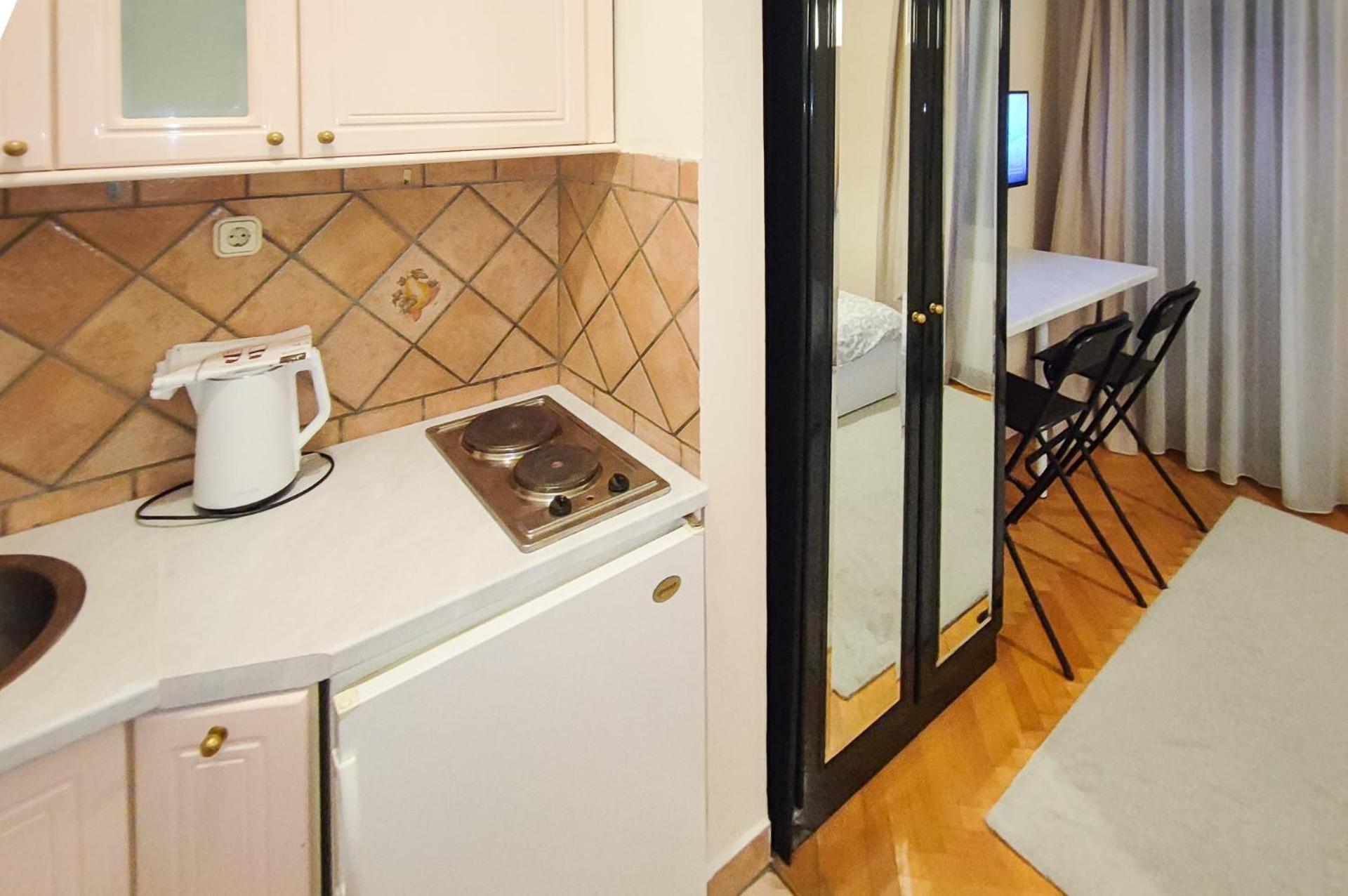 Filinhome Masarikova Studio 8 Novi Sad Exteriör bild
